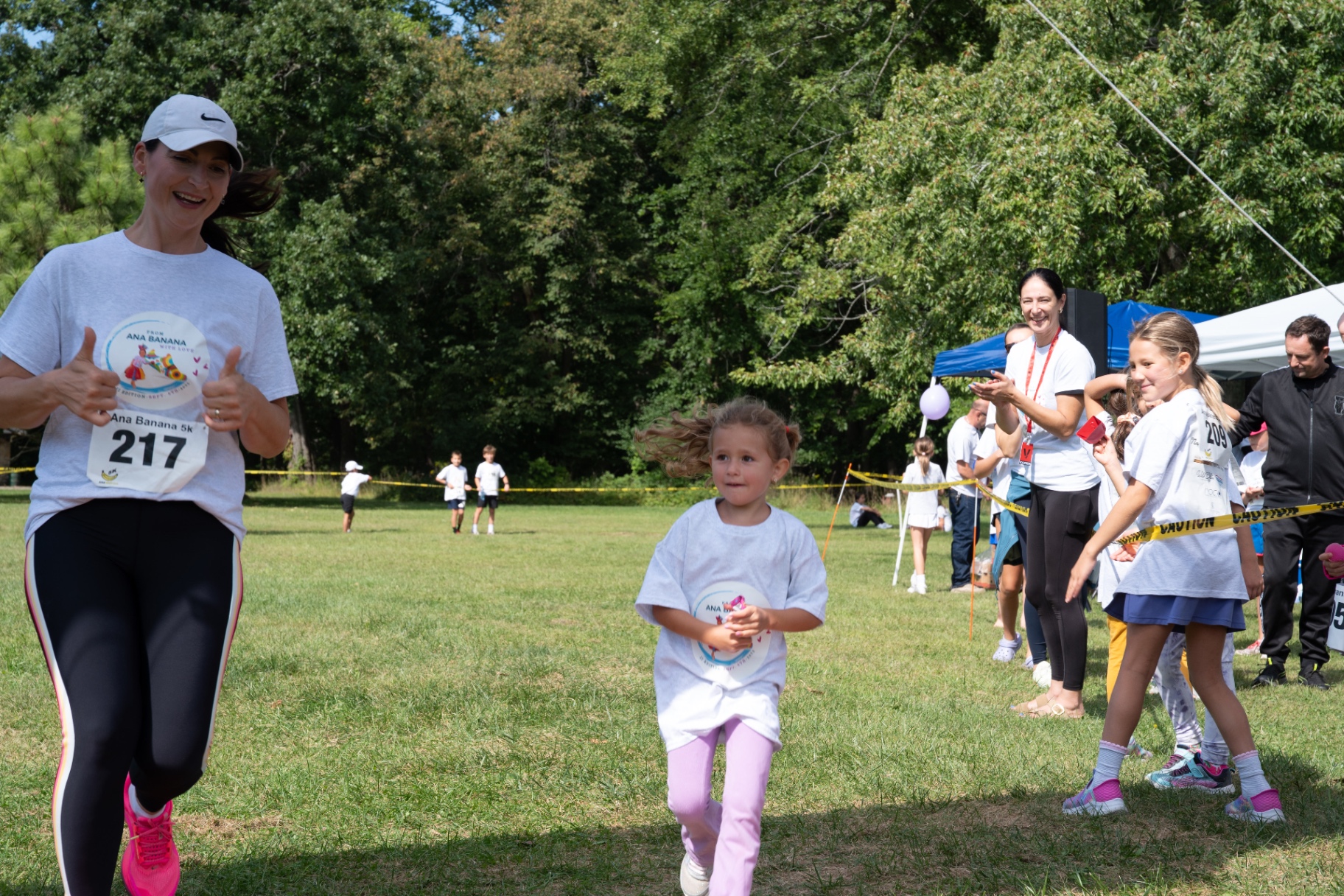 A mother and daughter running the fun run